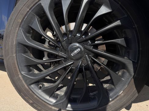 Used 2023 Lincoln Aviator Reserve w/ Equipment Group 201A image 10