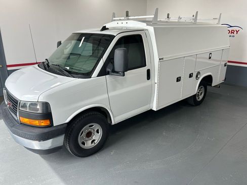 Used 2020 GMC Savana 3500 w/ Power Convenience Package image 18