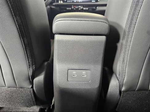 New 2026 Nissan Kicks SR w/ Cold Weather Package image 40