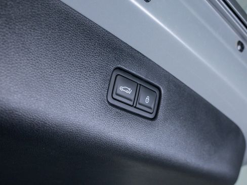 New 2026 Genesis GV70 2.5T Advanced image 9