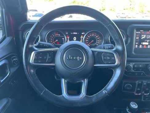 Used 2021 Jeep Wrangler Unlimited Sahara w/ LED Lighting Group AWD/4WD image 13
