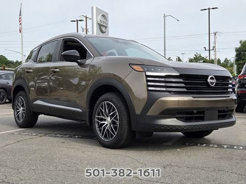 Certified 2026 Nissan Kicks SV w/ SV Premium Package FWD image 7