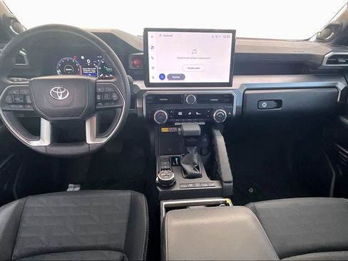 Used 2026 Toyota 4Runner TRD Off-Road Premium AWD/4WD image 15