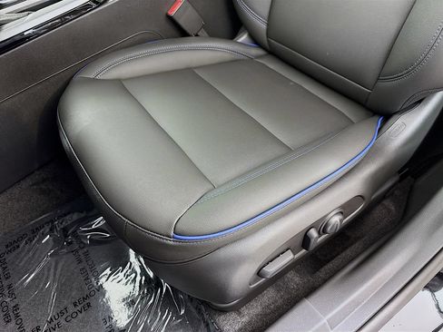 New 2026 Buick Envista Sport Touring w/ Convenience I Package FWD image 18