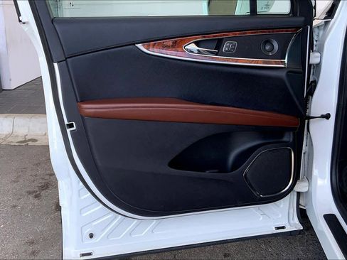 Used 2020 Lincoln Nautilus Reserve w/ Equipment Group 201A image 21