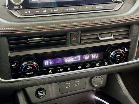 Used 2025 Nissan Rogue SV w/ Rock Creek Premium Package image 18