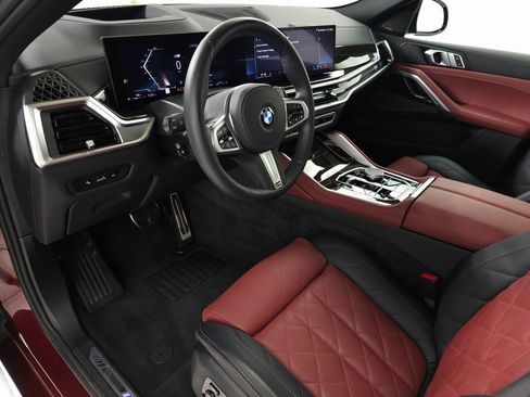 Used 2025 BMW X6 xDrive40i w/ Climate Comfort Package image 18