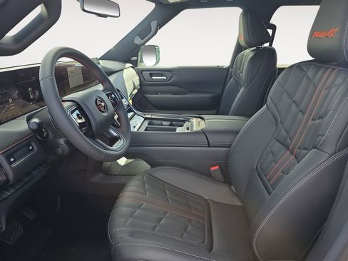 New 2026 Nissan Armada PRO-4X w/ Captain's Chari Seat Package image 9