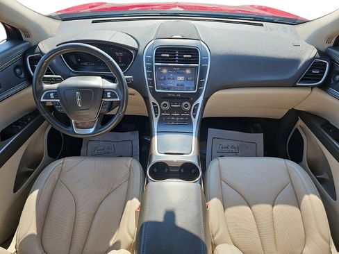 Used 2020 Lincoln Nautilus Reserve FWD image 10