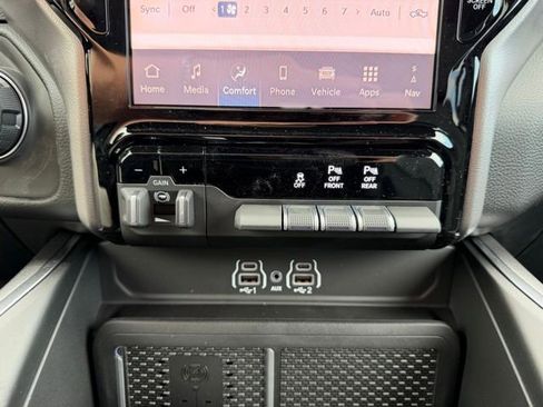 New 2026 RAM 1500 Big Horn AWD/4WD image 20