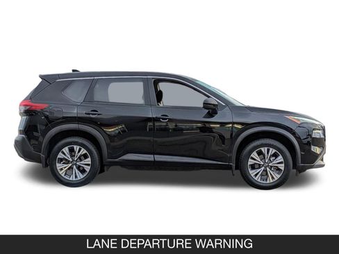 Used 2023 Nissan Rogue SV image 7