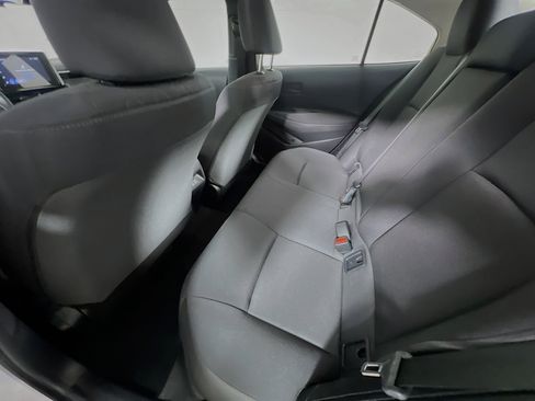 Used 2025 Toyota Corolla LE FWD image 28