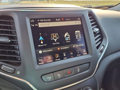 Used 2023 Jeep Cherokee Altitude Lux image 58