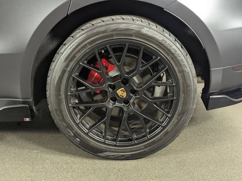 Used 2021 Porsche Macan GTS AWD/4WD image 11