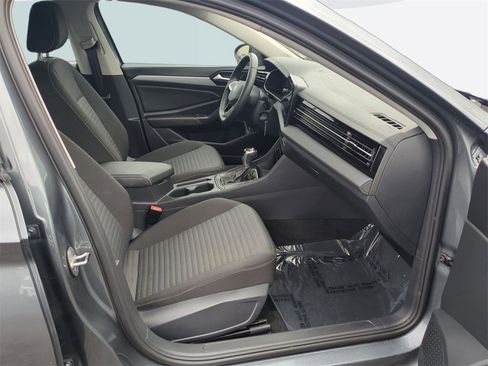 Used 2025 Volkswagen Jetta S image 27