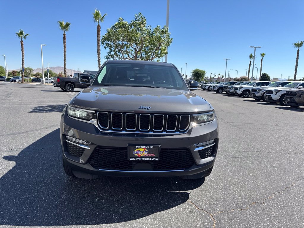 Used 2023 Jeep Grand Cherokee Limited AWD/4WD image 4