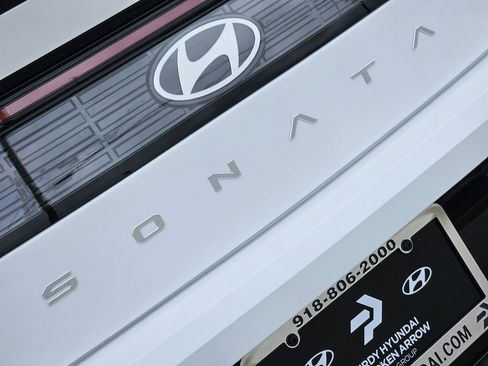 New 2026 Hyundai Sonata SEL FWD image 11