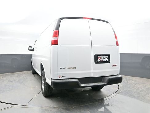 New 2026 GMC Savana 2500 Extended RWD image 6