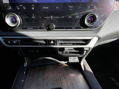 Used 2023 Lexus RX 350 FWD w/ Cold Area Package image 25