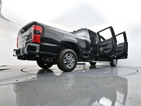 New 2026 Ford F350 Lariat image 40