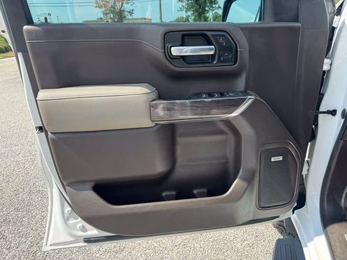 Used 2020 Chevrolet Silverado 1500 LTZ w/ LTZ Plus Package AWD/4WD image 28