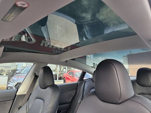 Used 2023 Tesla Model 3 Performance AWD/4WD image 32
