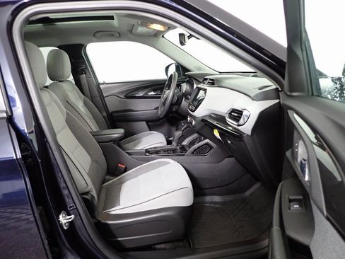 Used 2021 Chevrolet TrailBlazer LT w/ Sun and Liftgate Package image 34