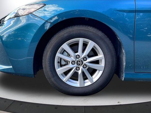 Used 2025 Toyota Camry LE FWD image 31