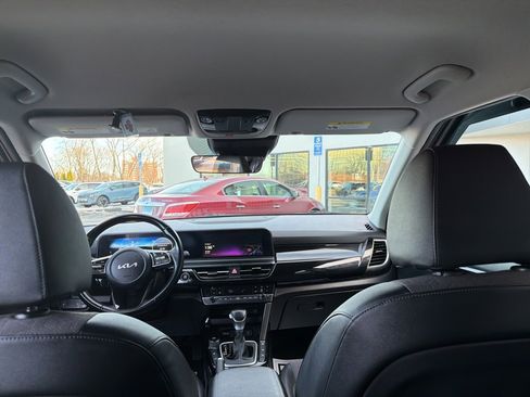 Certified 2024 Kia Seltos S image 23