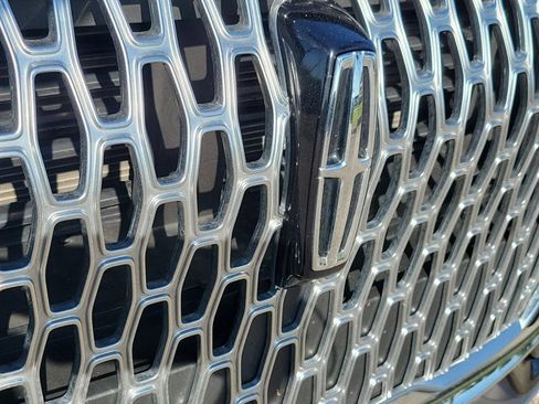 Certified 2023 Lincoln Corsair FWD image 7