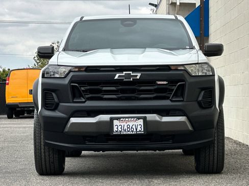 Certified 2023 Chevrolet Colorado Trail Boss w/ Advanced Trailering Package AWD/4WD image 9
