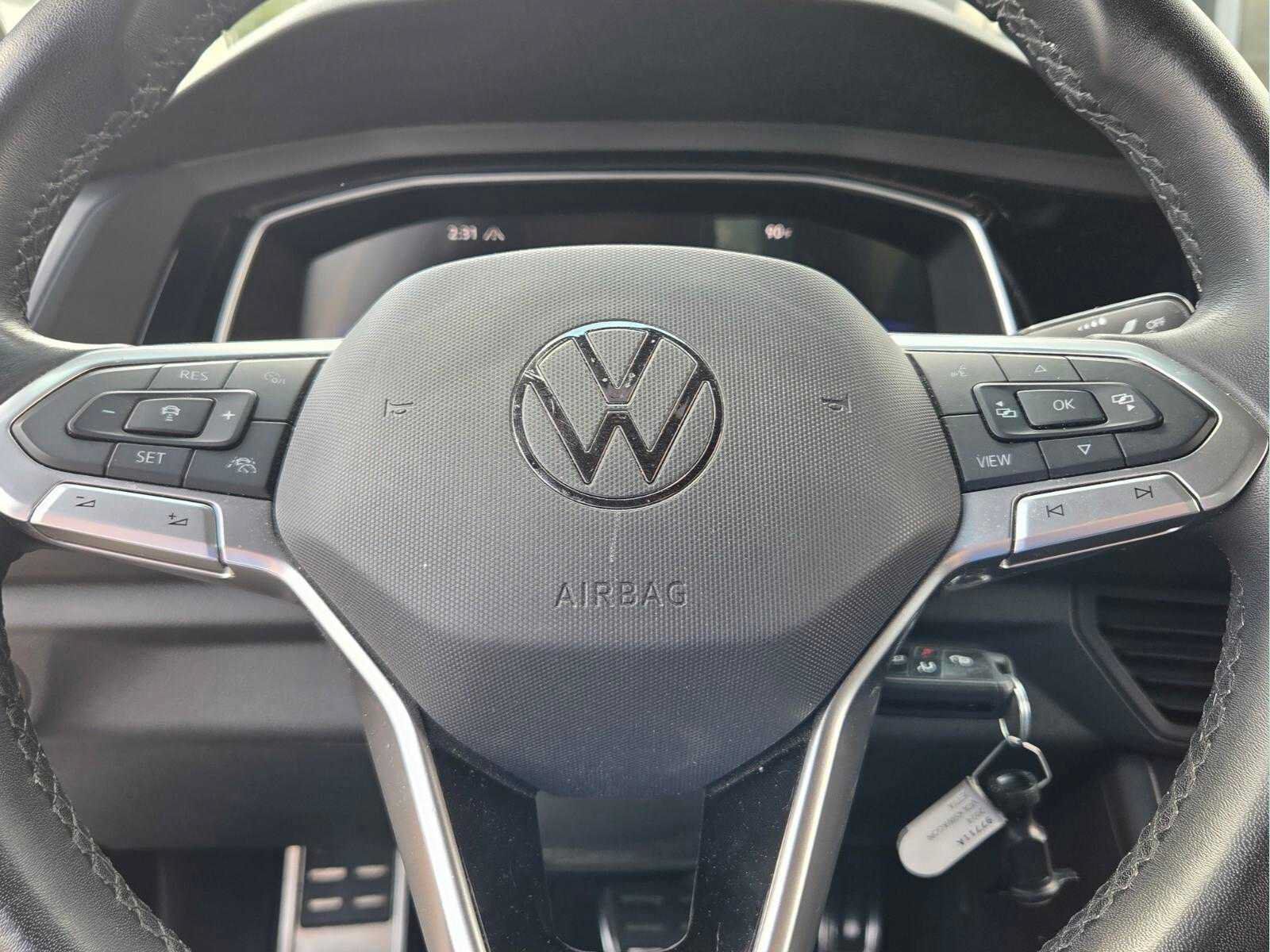 Used 2024 Volkswagen Jetta Sport FWD image 25