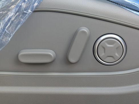 New 2026 Hyundai Palisade Limited FWD image 22