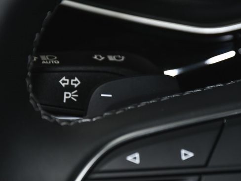 Used 2025 Audi Q7 3.0T Premium w/ Convenience Package image 44