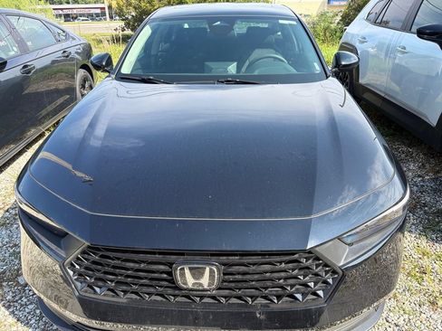 Used 2025 Honda Accord SE image 6
