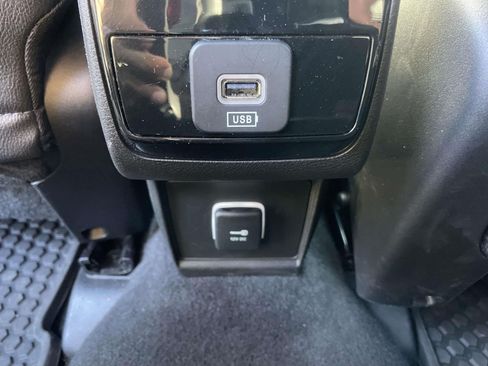 Used 2025 Jeep Compass Trailhawk AWD/4WD image 11
