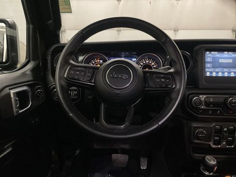 Used 2021 Jeep Wrangler Unlimited Sport AWD/4WD image 3