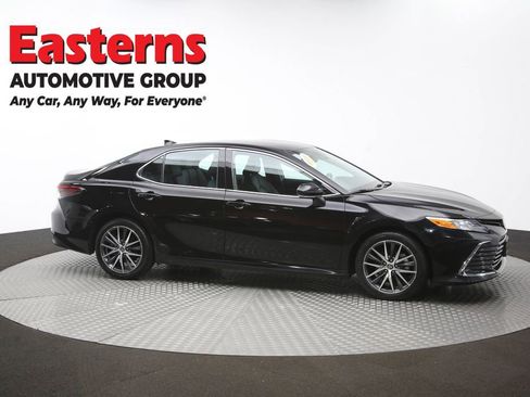 Used 2022 Toyota Camry XLE FWD image 46