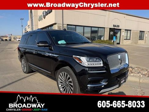 Used 2019 Lincoln Navigator Reserve w/ Cargo Package image 1