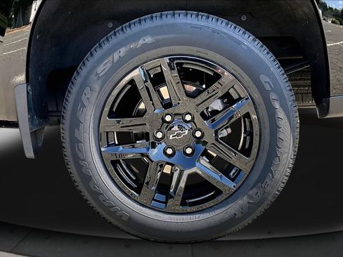 Used 2024 Chevrolet Silverado 1500 RST w/ Protection Package AWD/4WD image 35