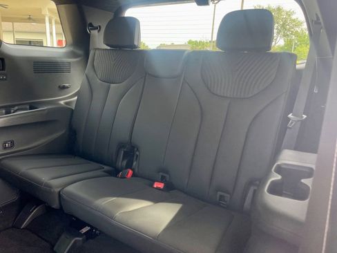 Used 2025 Hyundai Palisade Calligraphy FWD image 13