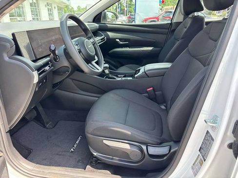 Certified 2025 Hyundai Tucson SE AWD/4WD image 10