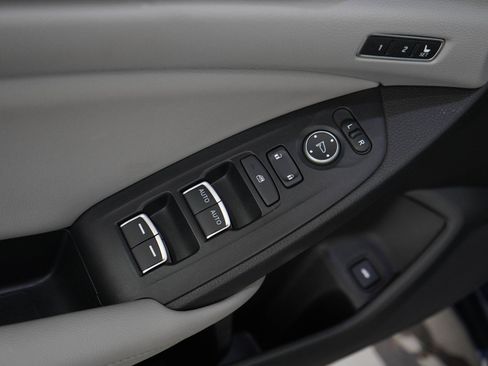 Used 2020 Honda Accord Touring image 18