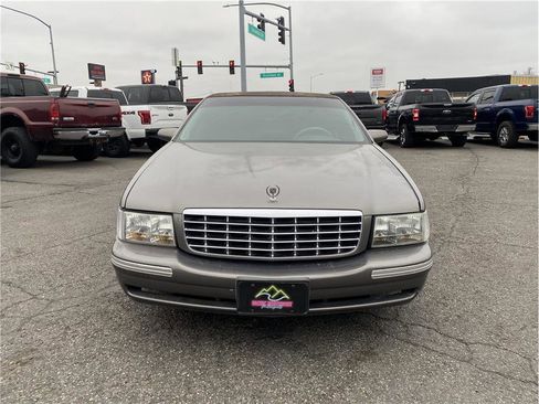 Used 1998 Cadillac De Ville Limousine image 2