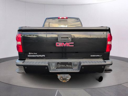 Used 2018 GMC Sierra 2500 Denali AWD/4WD image 6
