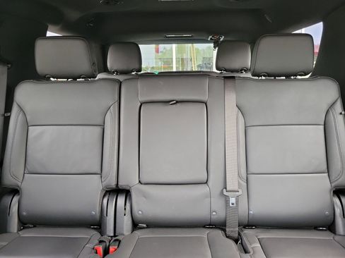 Used 2025 Chevrolet Tahoe LT AWD/4WD image 15