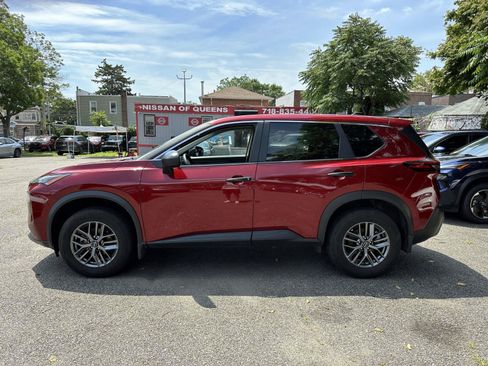 Certified 2023 Nissan Rogue S AWD/4WD image 6