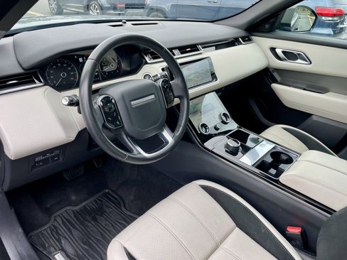 Used 2020 Land Rover Range Rover Velar S image 13
