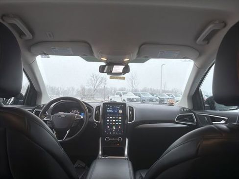 Used 2024 Ford Edge SEL image 18