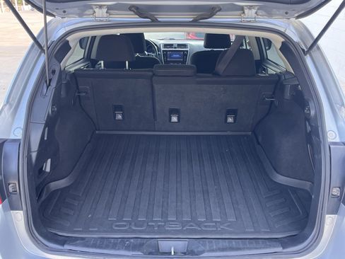 Used 2019 Subaru Outback 2.5i Premium image 15